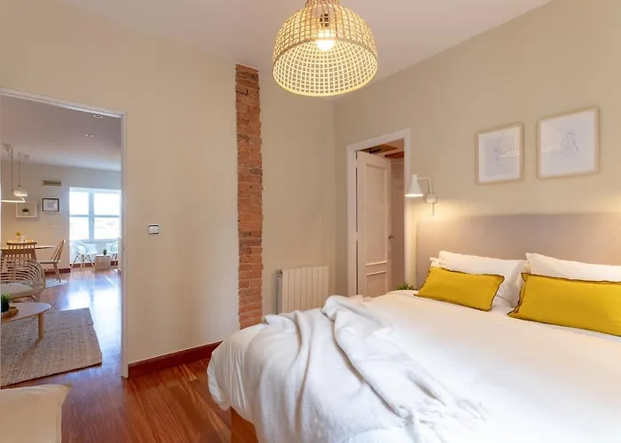 Acogedor Y Con Vistas - Casco Viejo & Parking